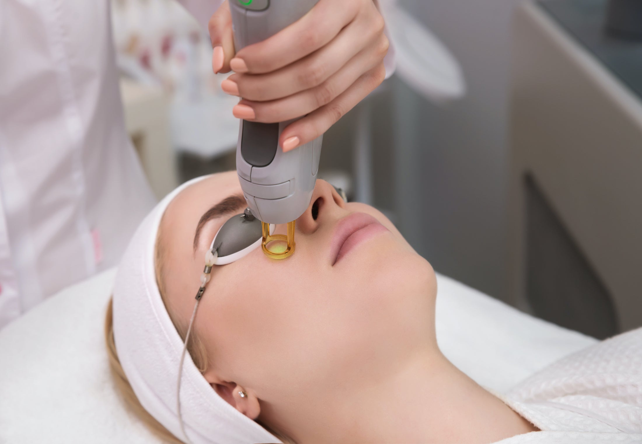 Full Face Laser Hair Removal at Pure Beauty Lounge, Hampton TW12